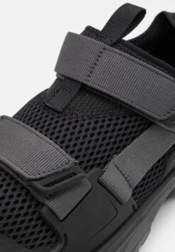 Teva Outflow Universal - Hiking Shoes - Black -Teva Store 4a40a00259174863a759e76c1b89ea5d