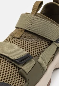 Teva Outflow Universal - Hiking Shoes - Dark Olive -Teva Store fd62c912fac642f1b6d6373c34055bbb